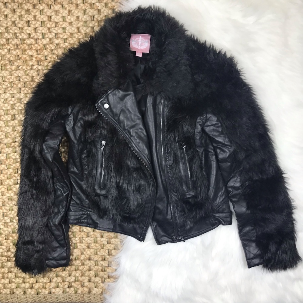 Romeo & Juliet Couture Faux Fur and Leather Jacket